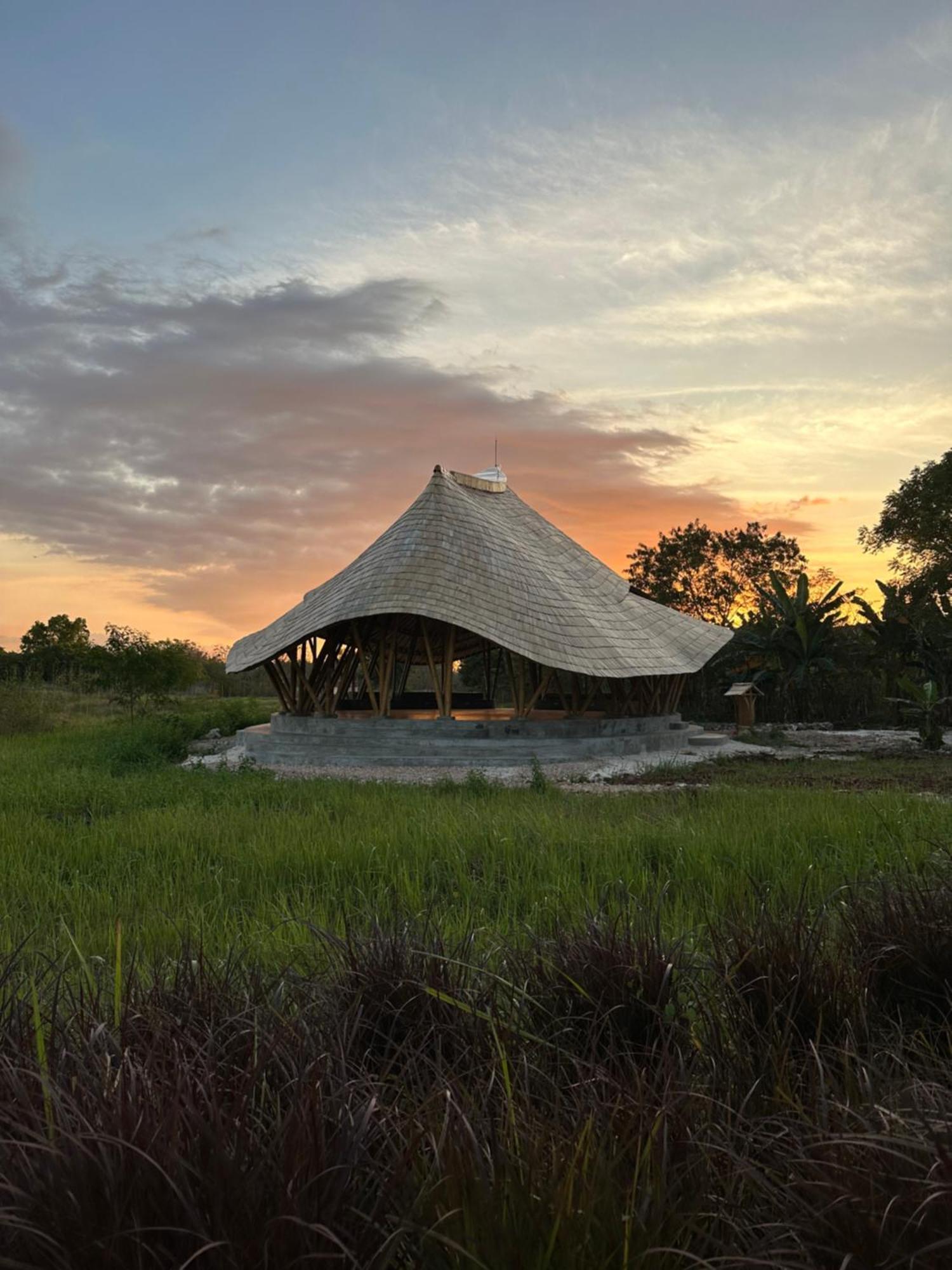 Maringi Sumba By The Sumba Hospitality Foundation Waikelo Luaran gambar